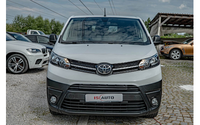 toyota-proace-city-verso-electro-tovaren-navigatsiya-klimatik - 0