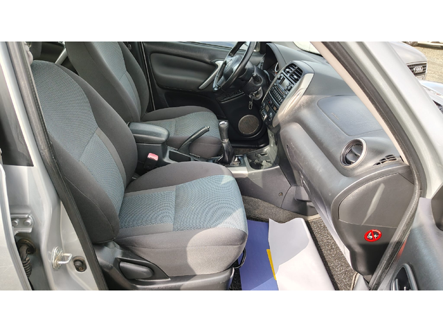 Toyota Rav 4 D-4D - автомобили, коли, обяви за нови и употребявани 9