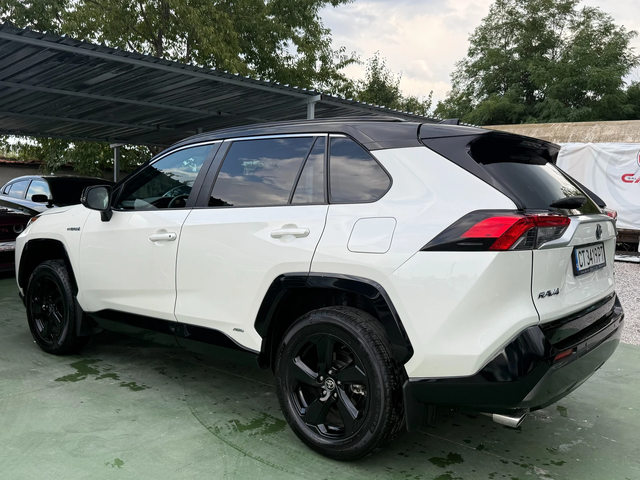 Toyota Rav4 XSE HYBRID AWD - автомобили, коли, обяви за нови и употребявани 5