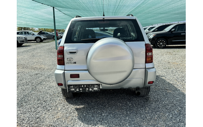 toyota-rav4-2-0d - 4