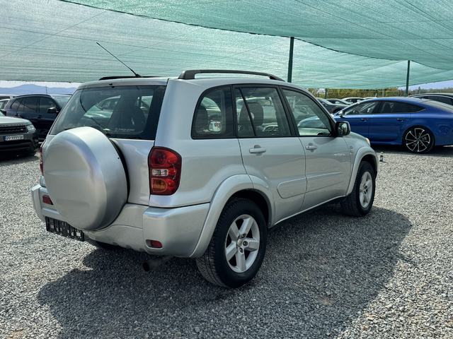 Toyota Rav4 2.0D - автомобили, коли, обяви за нови и употребявани 5