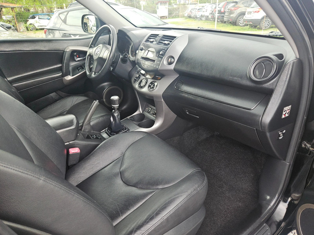 Toyota Rav4 2.2 D4D - автомобили, коли, обяви за нови и употребявани 14