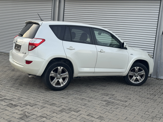 Toyota Rav4 2,2D4D 4x4,150ps,авто,нави,камера,темпо,мулти,евро5 - автомобили, коли, обяви за нови и употребявани 7