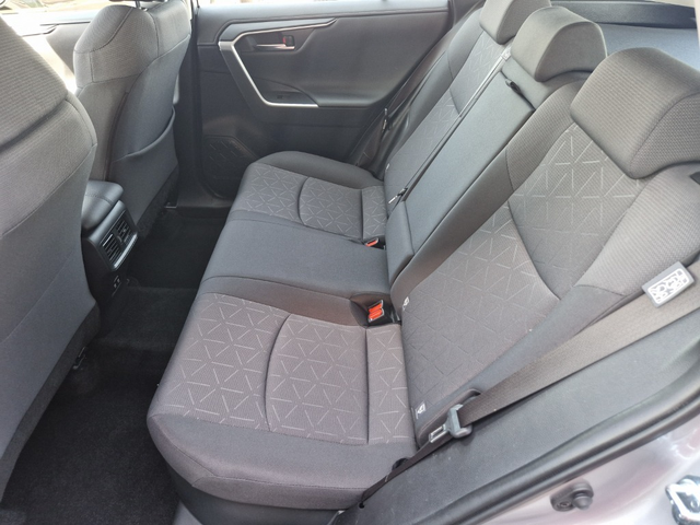 Toyota Rav4 2.5 Hybrid - автомобили, коли, обяви за нови и употребявани 9