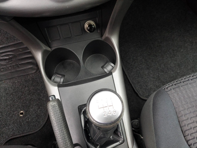 Toyota Rav4 2, 2d-4D 136ps 4x4 - автомобили, коли, обяви за нови и употребявани 10