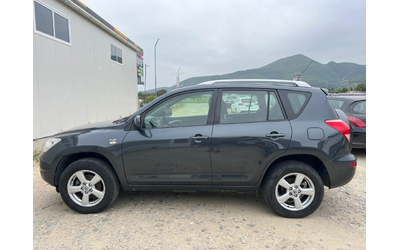 Toyota Rav4 2.2 D-4D 4x4 - автомобили, коли, обяви за нови и употребявани 7
