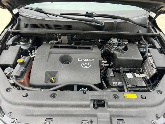 Toyota Rav4 2.2 D-4D 4x4 - автомобили, коли, обяви за нови и употребявани 9