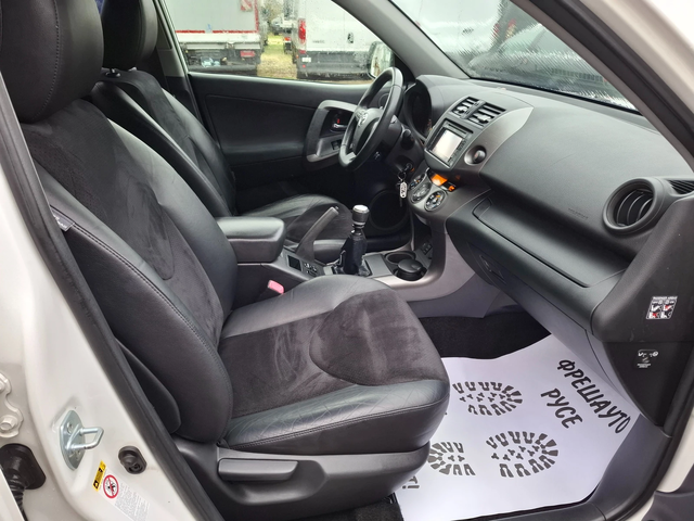 Toyota Rav4 2.2D4D Navi Кожа Подгрев - автомобили, коли, обяви за нови и употребявани 10