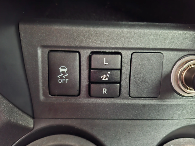 Toyota Rav4 2.2D4D Navi Кожа Подгрев - автомобили, коли, обяви за нови и употребявани 12