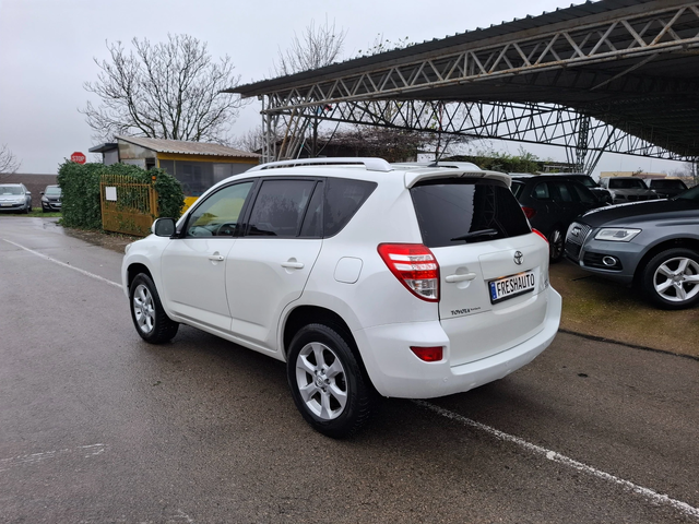 Toyota Rav4 2.2D4D Navi Кожа Подгрев - автомобили, коли, обяви за нови и употребявани 3