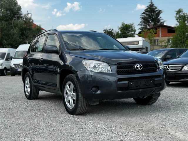 Toyota Rav4 2.2/D4D/4x4/136/6скорости - автомобили, коли, обяви за нови и употребявани 1