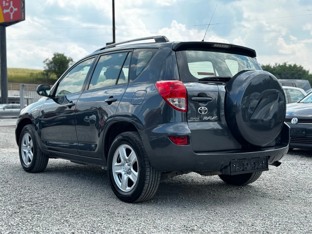 Toyota Rav4 2.2/D4D/4x4/136/6скорости - автомобили, коли, обяви за нови и употребявани 3