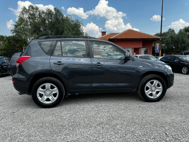 Toyota Rav4 2.2/D4D/4x4/136/6скорости - автомобили, коли, обяви за нови и употребявани 5