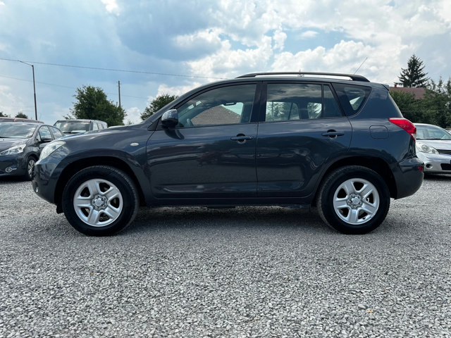 Toyota Rav4 2.2/D4D/4x4/136/6скорости - автомобили, коли, обяви за нови и употребявани 6