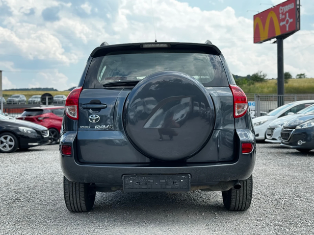 Toyota Rav4 2.2/D4D/4x4/136/6скорости - автомобили, коли, обяви за нови и употребявани 7