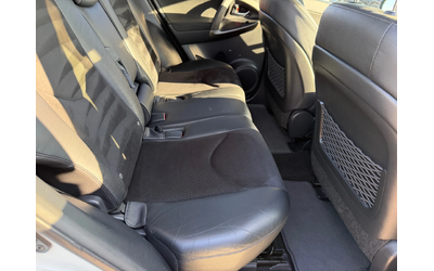 Toyota Rav4 2.2 D4D (КАТО НОВА) - автомобили, коли, обяви за нови и употребявани 12