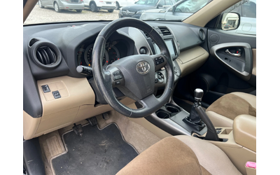 Toyota Rav4 2.2 D4D - автомобили, коли, обяви за нови и употребявани 9