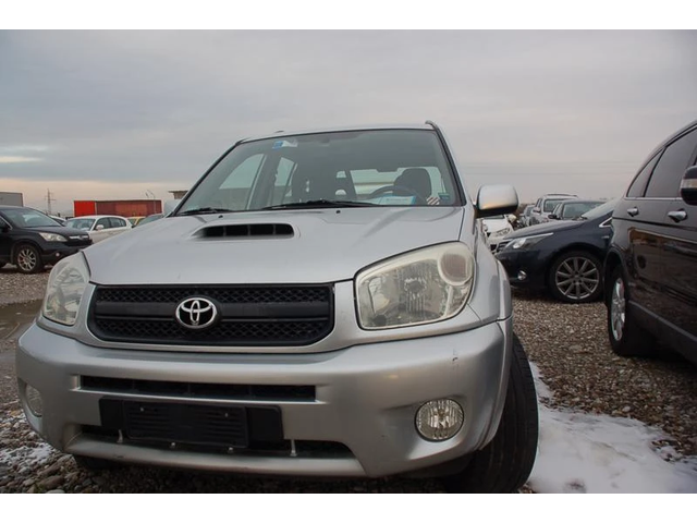 Toyota Rav4 2.0 D4D - автомобили, коли, обяви за нови и употребявани 1
