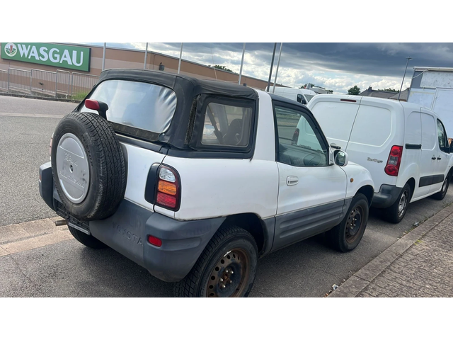 Toyota Rav4 - автомобили, коли, обяви за нови и употребявани 2