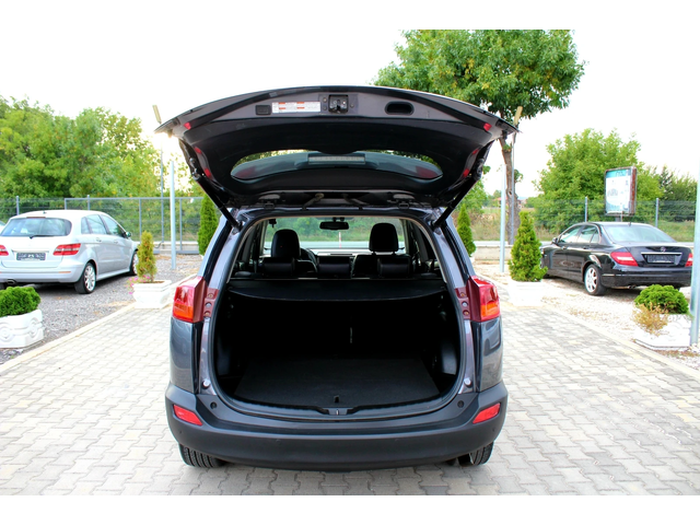 Toyota Rav4 EXECUTIVE AWD 2.2D-CAT/СОБСТВЕН ЛИЗИНГ - автомобили, коли, обяви за нови и употребявани 8