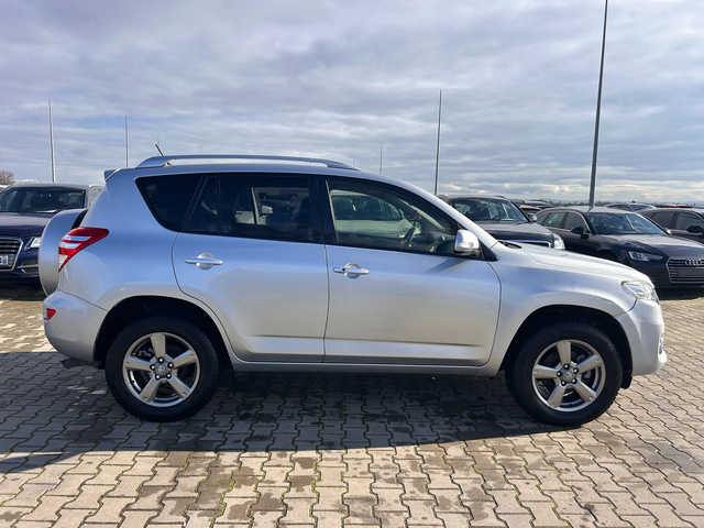 Toyota Rav4 2.2D-4D 4X4 KOJA/NAVI EURO 5 - автомобили, коли, обяви за нови и употребявани 4