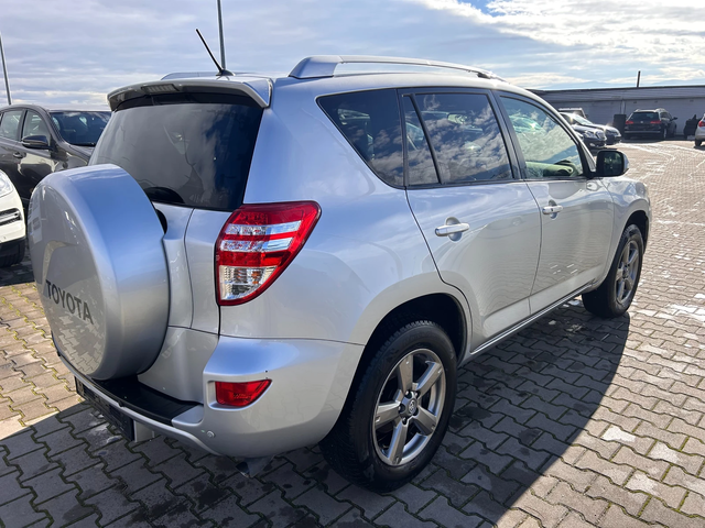 Toyota Rav4 2.2D-4D 4X4 KOJA/NAVI EURO 5 - автомобили, коли, обяви за нови и употребявани 5
