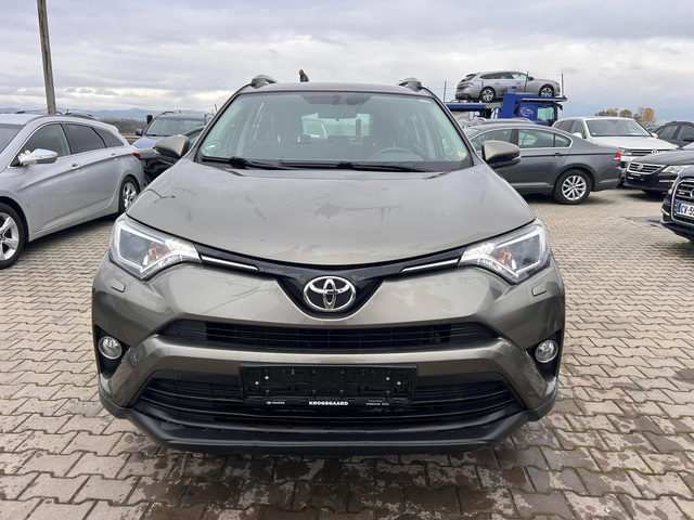 Toyota Rav4 2.0VVTI 4X4 AVTOMAT/NAVI/KAMERA EURO 6 - автомобили, коли, обяви за нови и употребявани 2