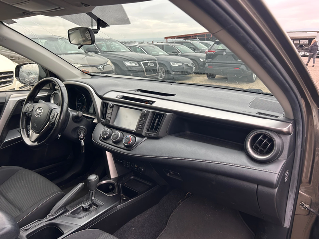 Toyota Rav4 2.0VVTI 4X4 AVTOMAT/NAVI/KAMERA EURO 6 - автомобили, коли, обяви за нови и употребявани 9