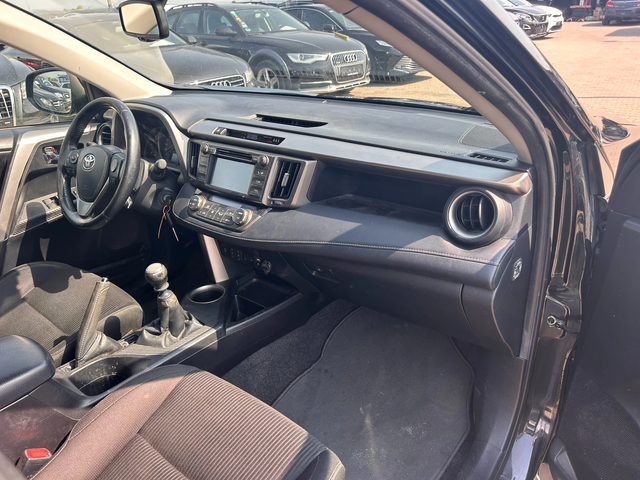 Toyota Rav4 2.2D-4D NAVI/KAMERA EURO 5 - автомобили, коли, обяви за нови и употребявани 9