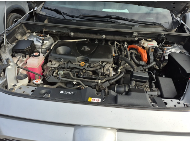 Toyota Rav4 HYBRID XSE - автомобили, коли, обяви за нови и употребявани 11