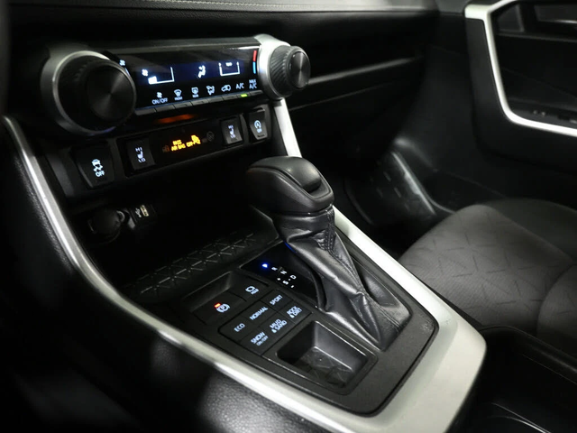 Toyota Rav4 LE AWD - автомобили, коли, обяви за нови и употребявани 11