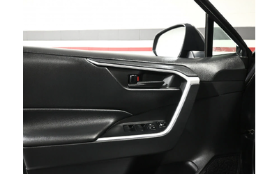 Toyota Rav4 LE AWD - автомобили, коли, обяви за нови и употребявани 12