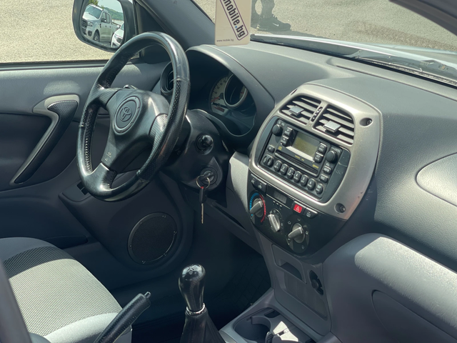 Toyota Rav4 2.0VVT-i 4x4 - автомобили, коли, обяви за нови и употребявани 11