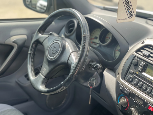 Toyota Rav4 2.0VVT-i 4x4 - автомобили, коли, обяви за нови и употребявани 12