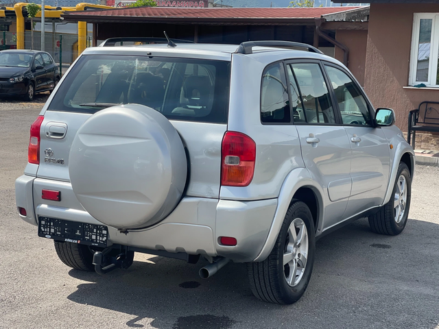 Toyota Rav4 2.0VVT-i 4x4 - автомобили, коли, обяви за нови и употребявани 4