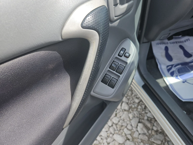 Toyota Rav4 * Klima* 4x4 - автомобили, коли, обяви за нови и употребявани 9