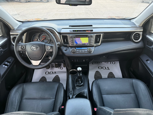 Toyota Rav4 2.2 D4D AWD - автомобили, коли, обяви за нови и употребявани 10
