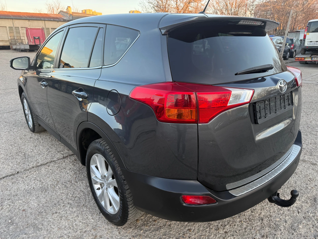 Toyota Rav4 2.2 D4D AWD - автомобили, коли, обяви за нови и употребявани 5