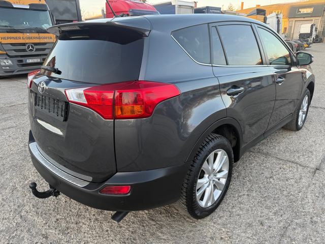 Toyota Rav4 2.2 D4D AWD - автомобили, коли, обяви за нови и употребявани 6