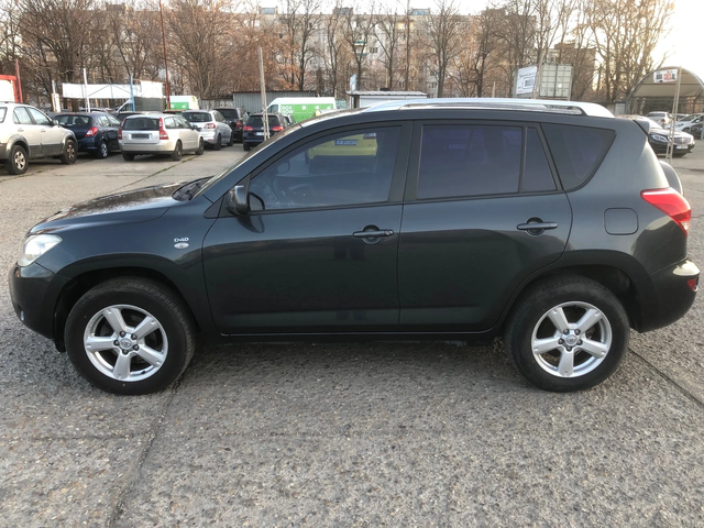 Toyota Rav4 2.2 D4D 2 бр. - автомобили, коли, обяви за нови и употребявани 3