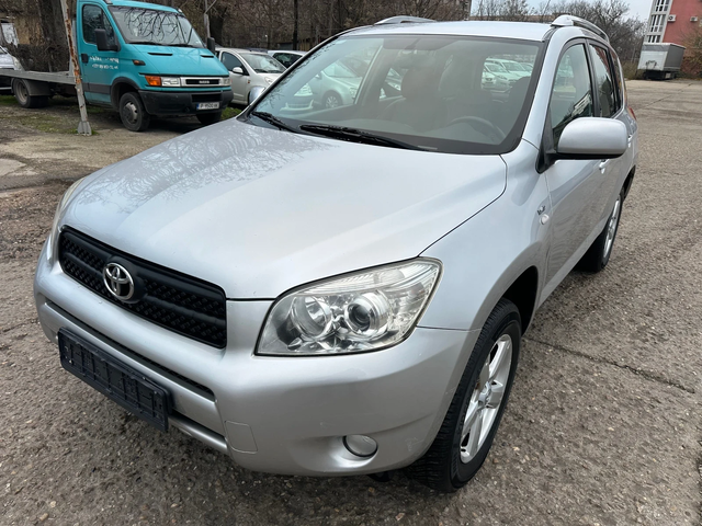 Toyota Rav4 2.0 D4D - автомобили, коли, обяви за нови и употребявани 0