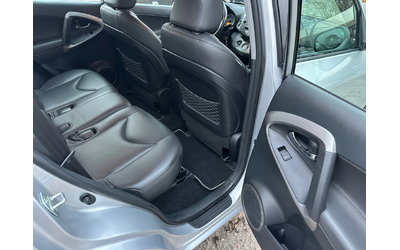 Toyota Rav4 2.0 D4D - автомобили, коли, обяви за нови и употребявани 14