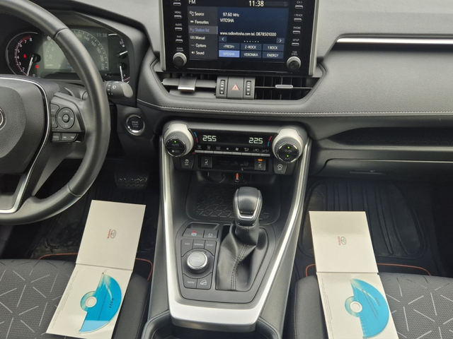 Toyota RAV4 - автомобили, коли, обяви за нови и употребявани 12