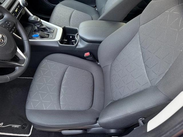 Toyota Rav4 2.5 Hybrid* СЕРВИЗНА КНИЖКА С ПЪЛНА ИСТОРИЯ - автомобили, коли, обяви за нови и употребявани 7