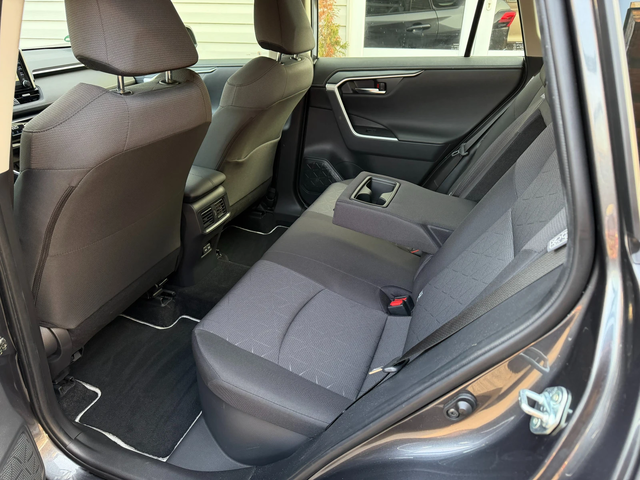 Toyota Rav4 2.5 Hybrid* СЕРВИЗНА КНИЖКА С ПЪЛНА ИСТОРИЯ - автомобили, коли, обяви за нови и употребявани 8