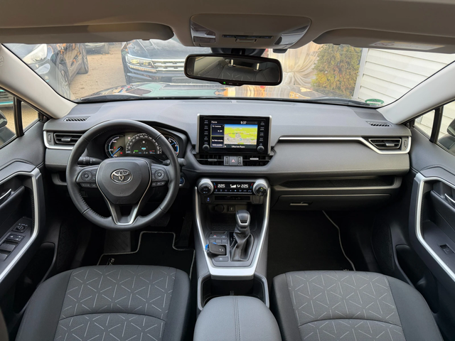 Toyota Rav4 2.5 Hybrid* СЕРВИЗНА КНИЖКА С ПЪЛНА ИСТОРИЯ - автомобили, коли, обяви за нови и употребявани 9