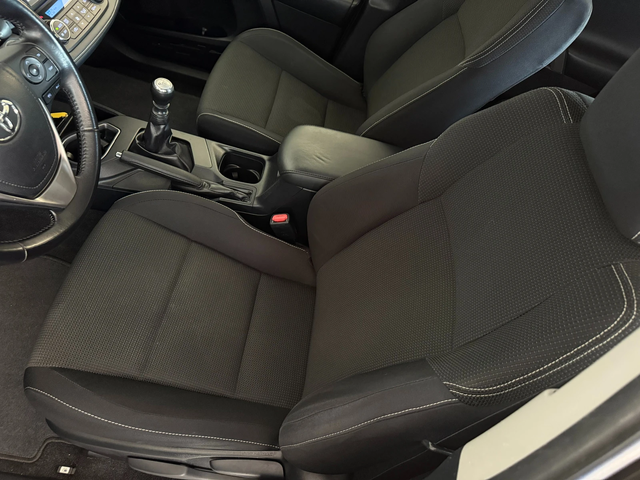 Toyota Rav4 2.0i* 4x4* СЕРВИЗНА КНИЖКА С ПЪЛНА ИСТОРИЯ В ТОЙОТ - автомобили, коли, обяви за нови и употребявани 6