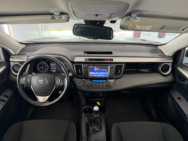 Toyota Rav4 2.0i* 4x4* СЕРВИЗНА КНИЖКА С ПЪЛНА ИСТОРИЯ В ТОЙОТ - автомобили, коли, обяви за нови и употребявани 9