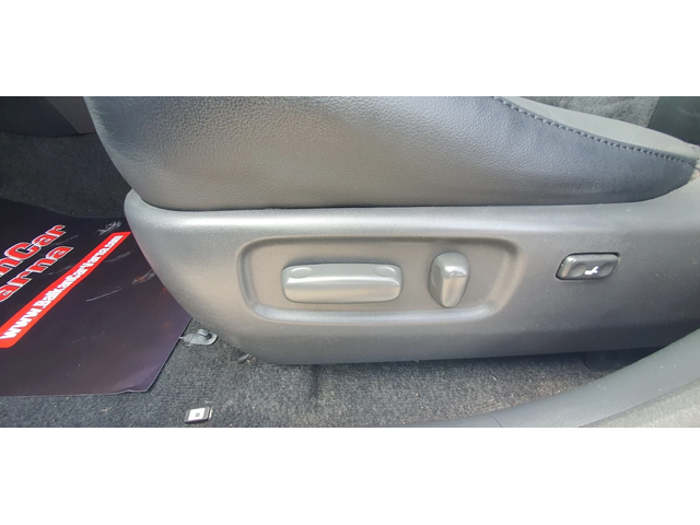 Toyota Rav4 2.2 D4D CROSSOVER EXCLUSIVE - автомобили, коли, обяви за нови и употребявани 9