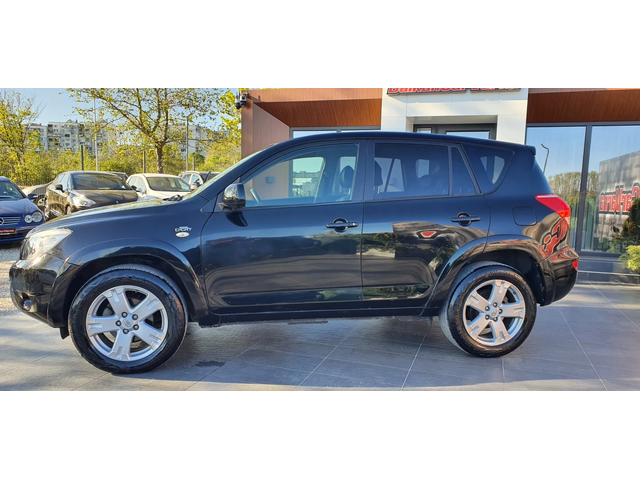 Toyota Rav4 2.2 D-CAT 4WD - автомобили, коли, обяви за нови и употребявани 2